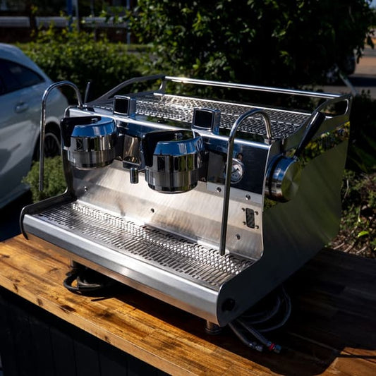 Immaculate 2 Group Synesso MVP Barely Used Coffee Machine
