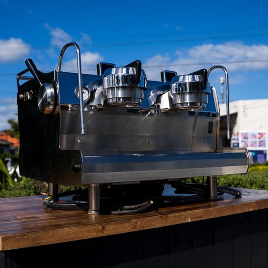 Immaculate 2 Group Synesso MVP Barely Used Coffee Machine