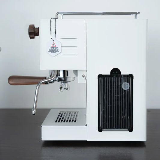 Quick Mill Pippa Piccola Coffee & Grinder Bundle (white)