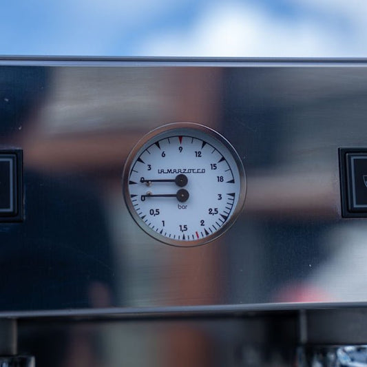AS - NEW CUSTOM LA MARZOCCO LINEA S 3 GROUP GLOSS WHITE 9 WEEKS OLD - Australia - Di Pacci