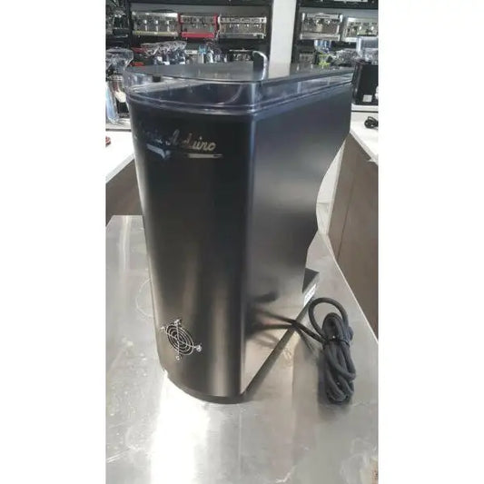 As New Mythos One Victoria Arduino Commercial Coffee Bean