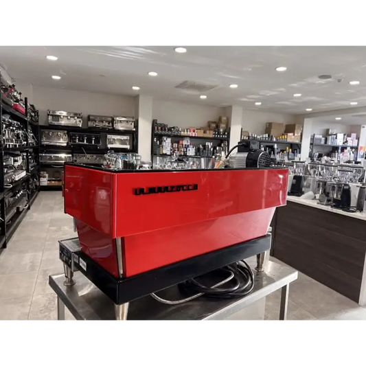 As New RED 3 Group La Marzocco Linea AV Commercial Coffee