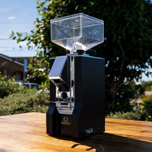 Pre Loved Eureka Silienzio Doserless Coffee Bean Espresso Grinder