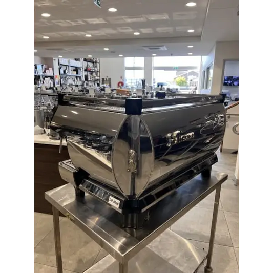Beautiful Pre Owned La Marzocco GB5 Commercial Coffee