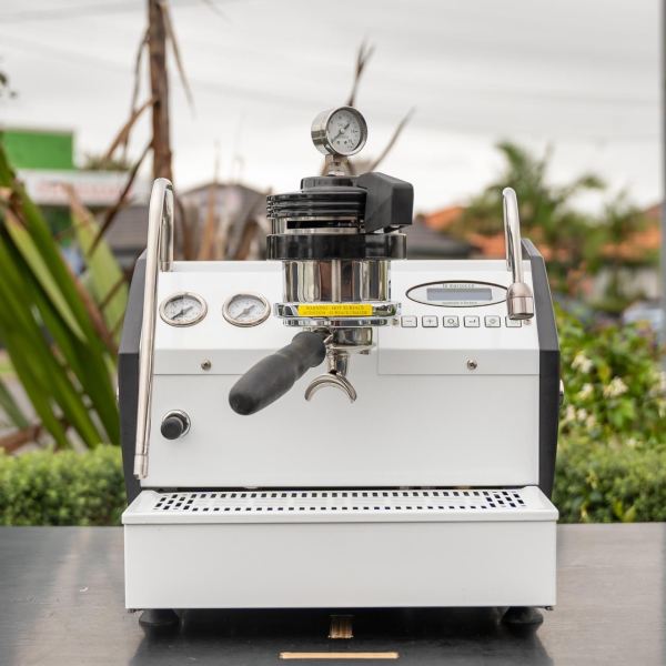 Brand New Cancelled Order La Marzocco GS3 MP Custom - Australia - Di Pacci