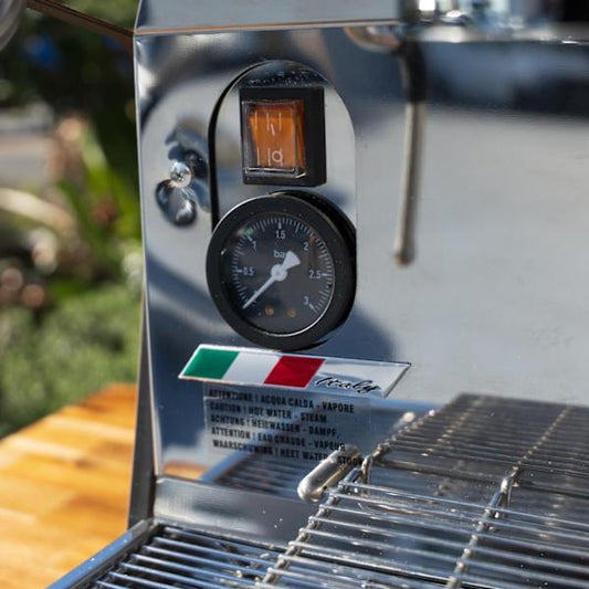 Brand New Damaged Box Italian Semi Compact 10 amp Coffee Machine - Australia - Di Pacci