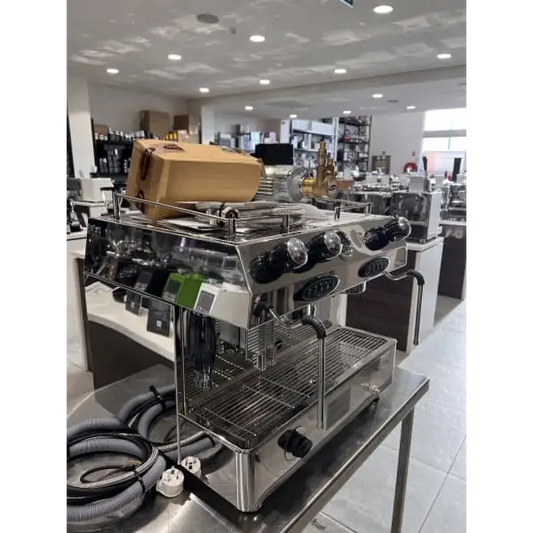 Brand New Display GAS 2 Group Fracino Commercial Coffee
