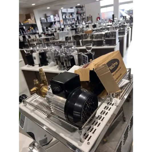 Brand New Display GAS 2 Group Fracino Commercial Coffee