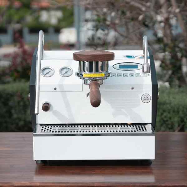 BRAND NEW LA MARZOCCO GS3 AV IN GLOSS WHITE WITH SPECHT TIMBER KIT - Australia - Di Pacci