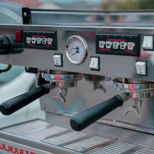 Clean Pre Loved 2 Group La Marzocco Linea AV High Cup - Australia - Di Pacci