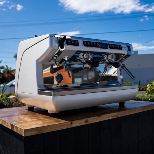 Ex Demo 2 Group Nuova Simonelli Appia XT White Auto - Australia - Di Pacci