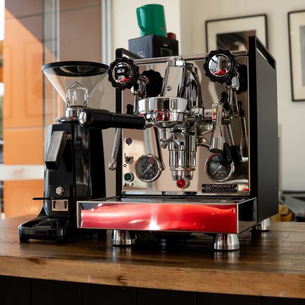 Rocket Mozzafiato Cronometro R Coffee Machine In Black Package