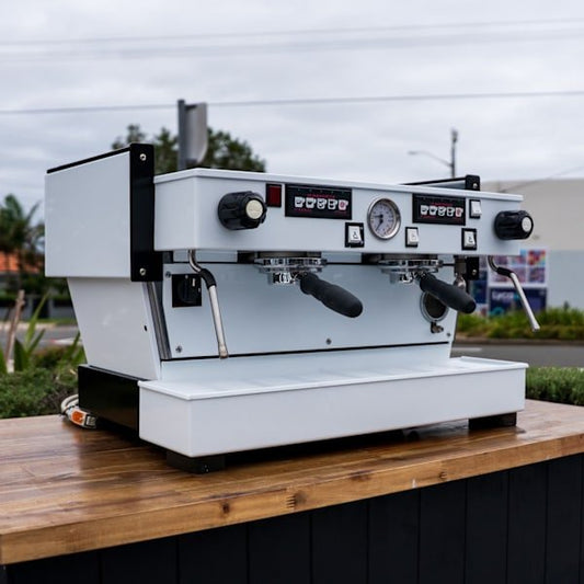 Fully Refurbished 2 Group La Marzocco Linea Av White - Australia - Di Pacci