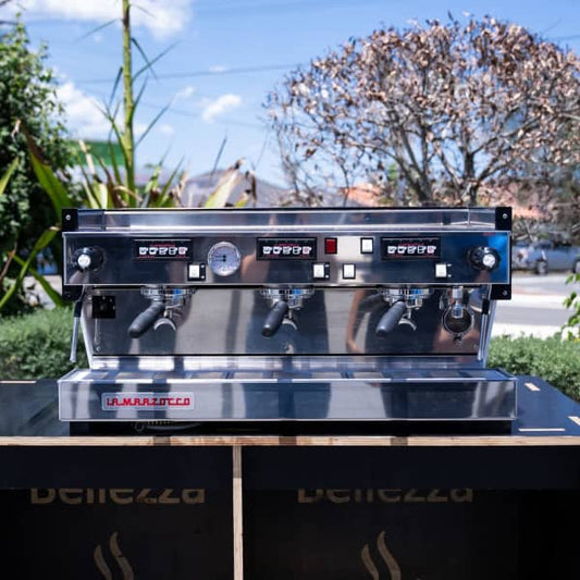Immaculate Pre Owned La Marzocco Linea AV COMMERCIAL COFFEE MACHINE - Australia - Di Pacci