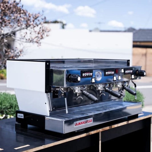Immaculate Pre Owned La Marzocco Linea AV COMMERCIAL COFFEE MACHINE - Australia - Di Pacci