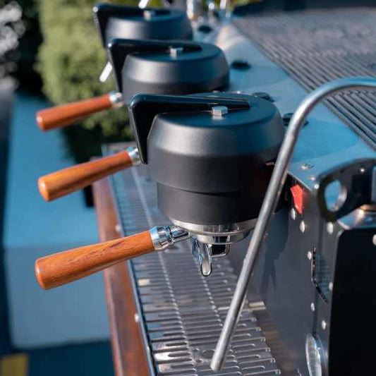 Immaculate SYNESSO S300 In Matt Black Commercial Coffee Machine - Australia - Di Pacci