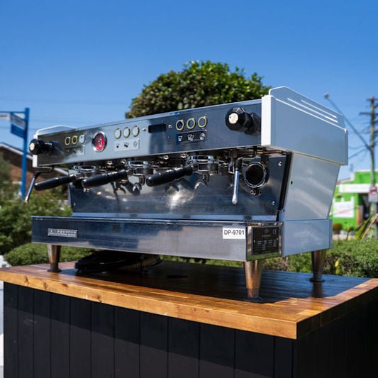 Late Model Pre - Loved 3 Group La Marzocco PB – Tall Cup | Gloss White - Australia - Di Pacci