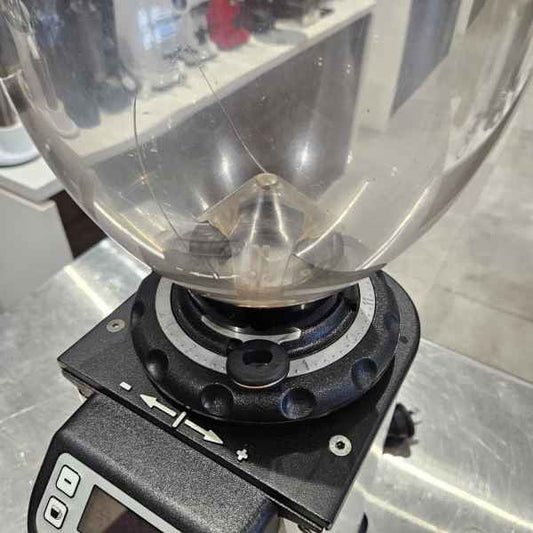 Pre Loved Electric Fast Dk65 Coffee Bean Espresso Grinder In White - Australia - Di Pacci