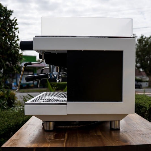 Pre - Loved Sanremo Zoe – 2 Group – White – Excellent Condition - Australia - Di Pacci