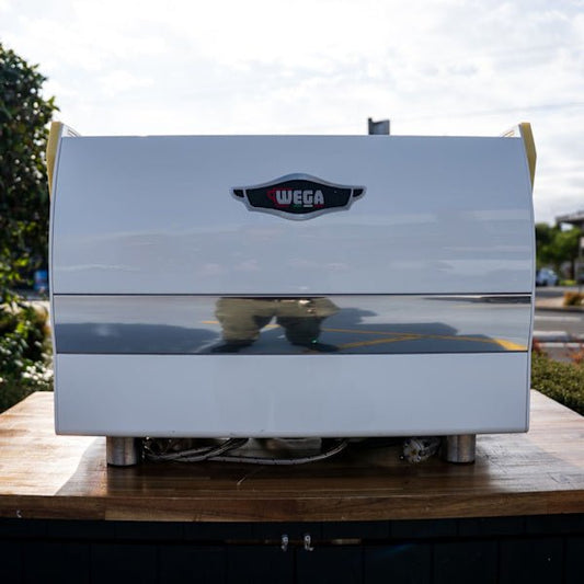 Pre - Loved Wega Polaris Tron – 2 Group – White - Australia - Di Pacci