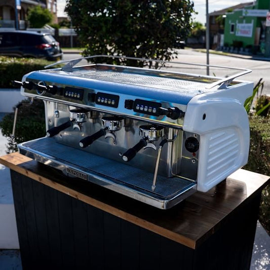Pre Owned Expobar Ruggero 3 Group Tall Cup White Lever - Australia - Di Pacci
