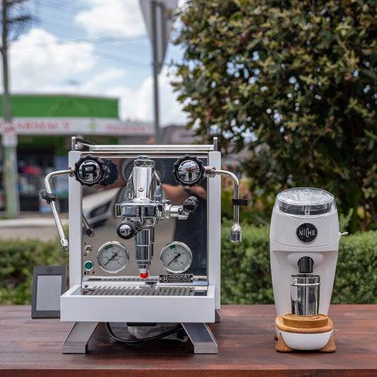 Rocket R Cinquantotto (R58) Coffee Machine + Niche Zero Grinder Package In White - Australia - Di Pacci