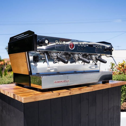 STUNNING 3 Group La Marzocco Pb Custom Black & Timber - Australia - Di Pacci